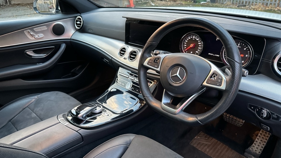 Used Mercedes-Benz E Class 2018 for sale - 76254959: Photo 9