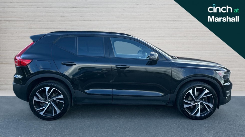 Used Volvo XC40 2020 for sale - 76773199: Photo 2