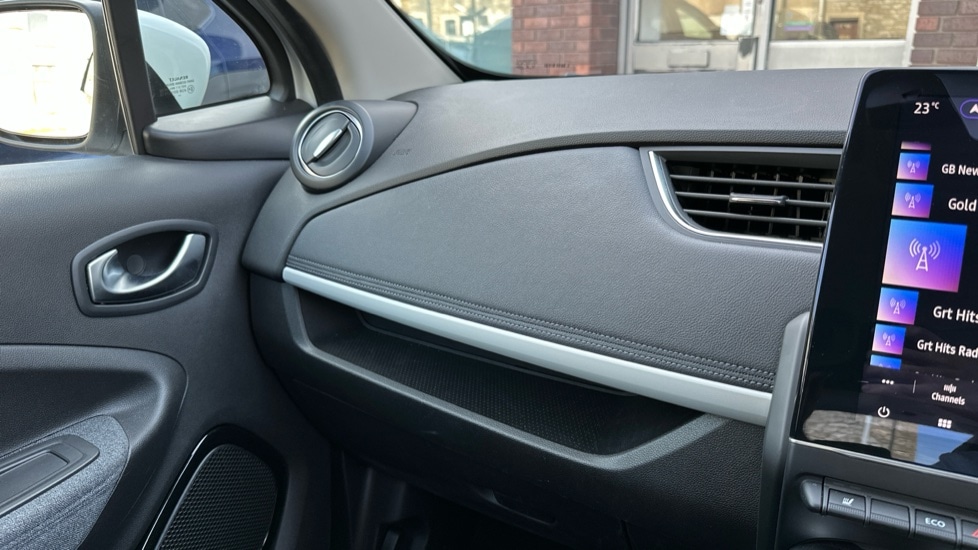 Used Renault Zoe 2022 for sale - 76116844: Photo 33