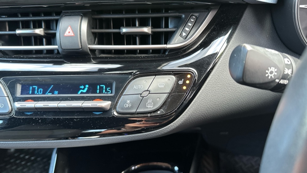 Used Toyota C-HR 2020 for sale - 76494007: Photo 29