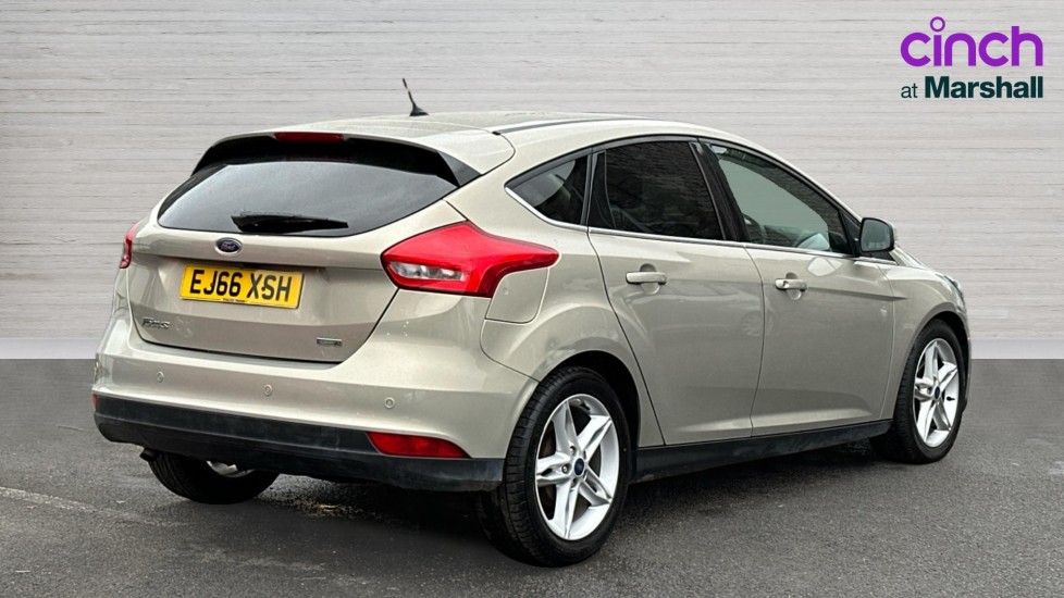 Used Ford Focus 2016 for sale - 76871760: Photo 3