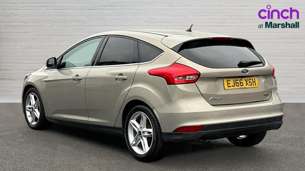 Used Ford Focus 2016 for sale - 76871760: Photo 5