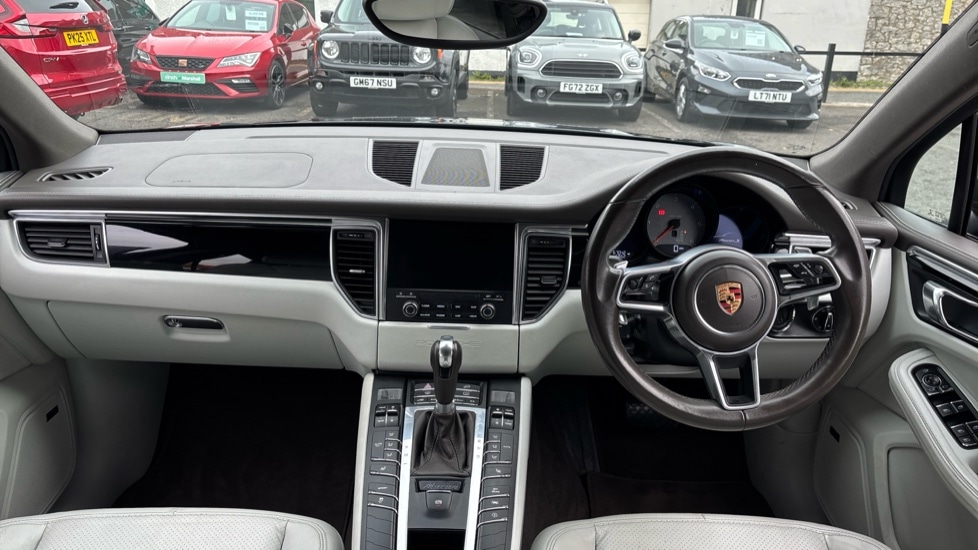 Used Porsche Macan 2017 for sale - 76297621: Photo 11