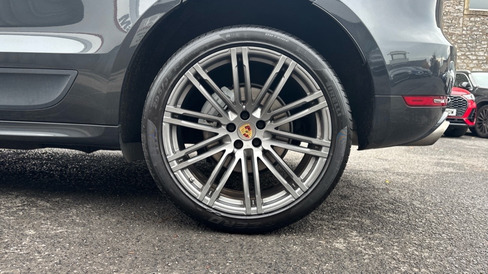 Used Porsche Macan 2017 for sale - 76297621: Photo 17