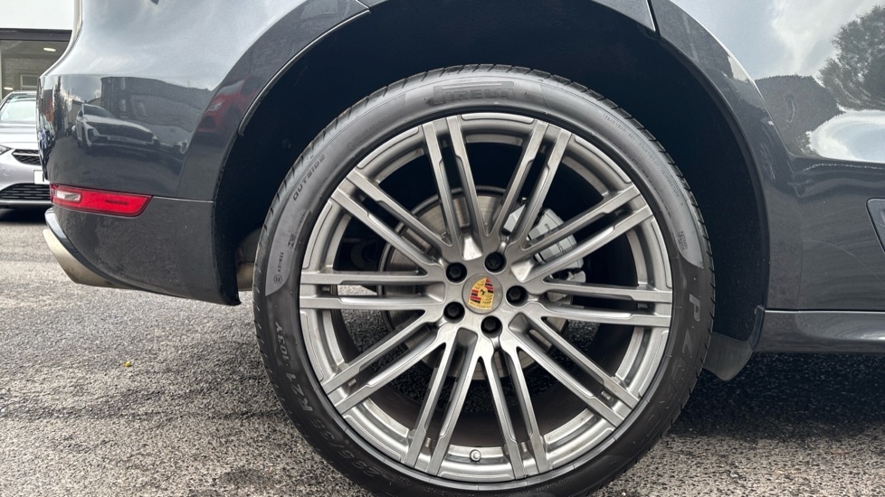 Used Porsche Macan 2017 for sale - 76297621: Photo 19