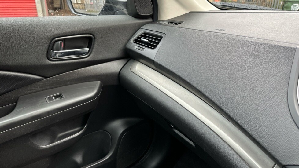 Used Honda CR-V 2015 for sale - 76977698: Photo 30