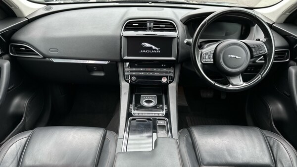 Used Jaguar F-Pace 2016 for sale - 76234062: Photo 11
