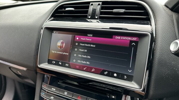 Used Jaguar F-Pace 2016 for sale - 76234062: Photo 31