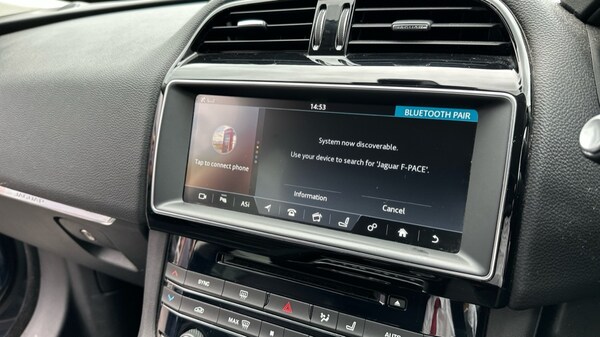 Used Jaguar F-Pace 2016 for sale - 76234062: Photo 32