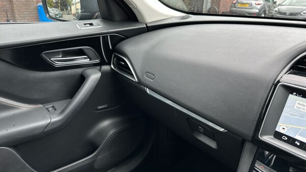 Used Jaguar F-Pace 2016 for sale - 76234062: Photo 33