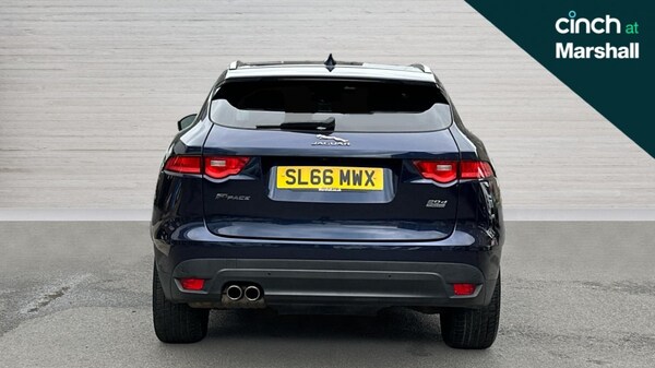 Used Jaguar F-Pace 2016 for sale - 76234062: Photo 4