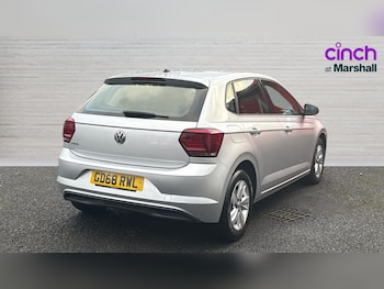Used Volkswagen Polo 2018 for sale - 76696349: Photo