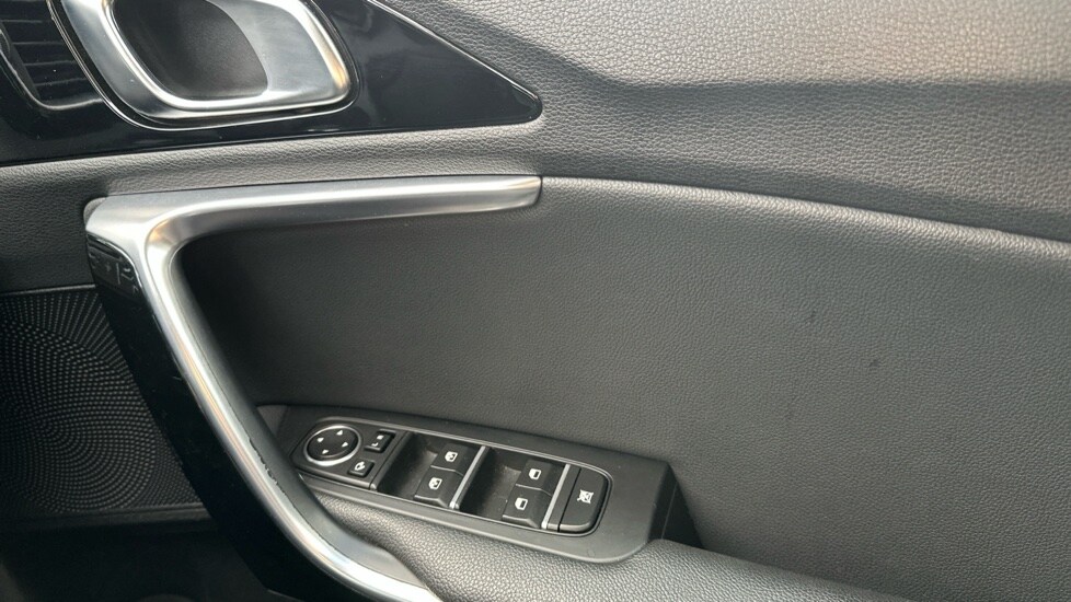 Used Kia Ceed 2018 for sale - 76328183: Photo 31