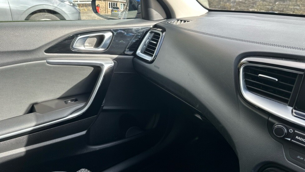 Used Kia Ceed 2018 for sale - 76328183: Photo 32