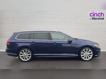 Used Volkswagen Passat 2018 for sale - 76696318: Photo