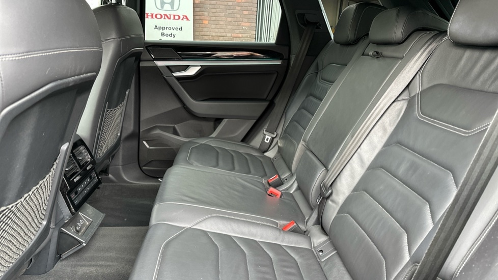 Used Volkswagen Touareg 2019 for sale - 76466202: Photo 14