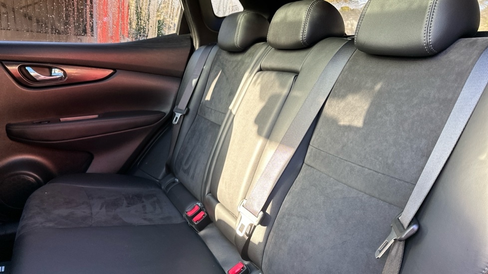 Used Nissan Qashqai 2017 for sale - 76966629: Photo 14