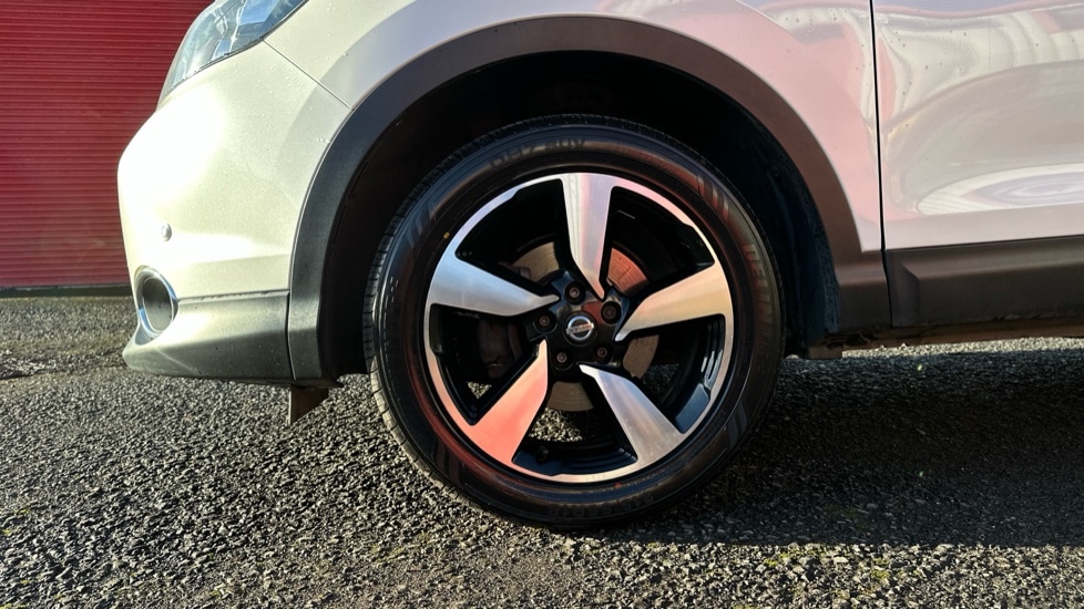 Used Nissan Qashqai 2017 for sale - 76966629: Photo 17