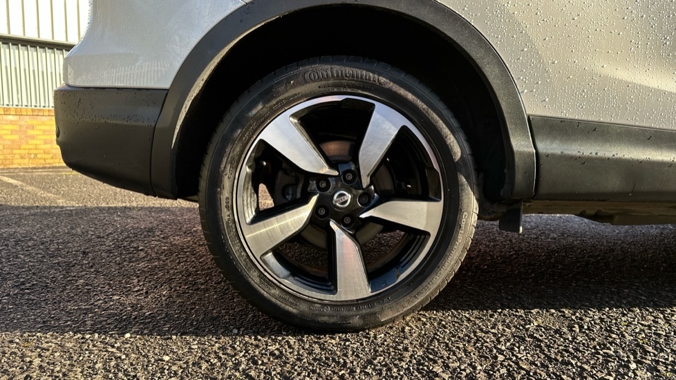 Used Nissan Qashqai 2017 for sale - 76966629: Photo 19