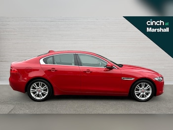 Used Jaguar XE 2018 for sale - 75438699: Photo