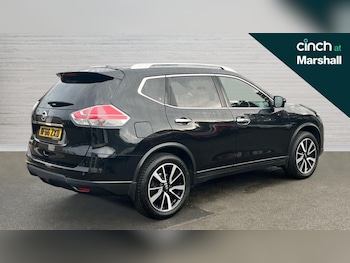 Used Nissan X-Trail 2017 for sale - 76544437: Photo
