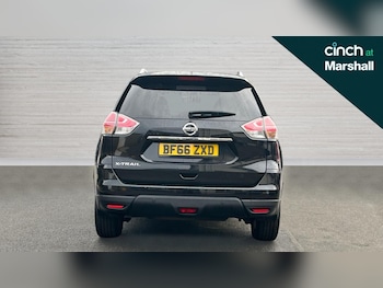 Used Nissan X-Trail 2017 for sale - 76544437: Photo