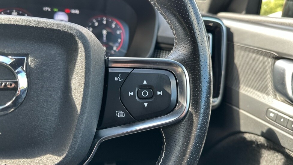 Used Volvo XC40 2020 for sale - 76533870: Photo 22