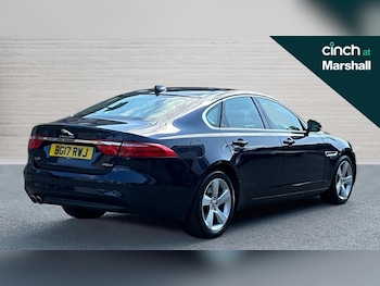 Used Jaguar XF 2017 for sale - 75595778: Photo