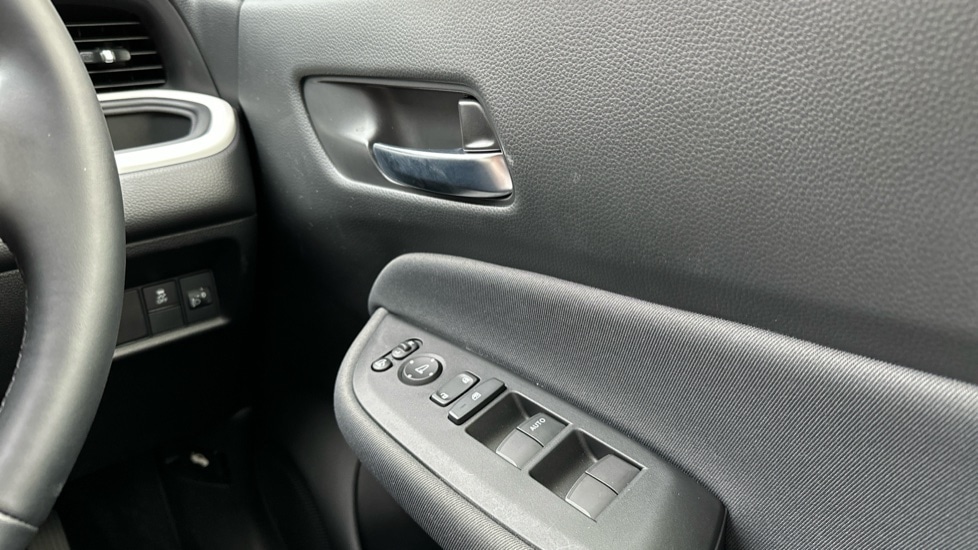 Used Honda Jazz 2025 for sale - 76466521: Photo 26