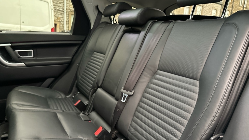 Used Land Rover Discovery Sport 2015 for sale - 76514708: Photo 14