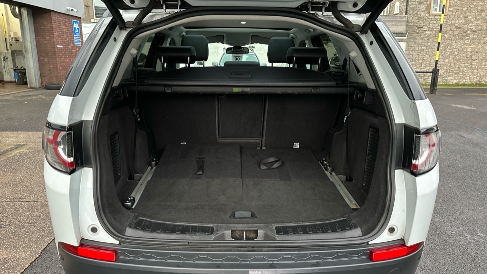 Used Land Rover Discovery Sport 2015 for sale - 76514708: Photo 15