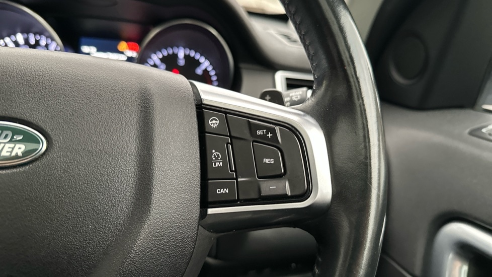 Used Land Rover Discovery Sport 2015 for sale - 76514708: Photo 21