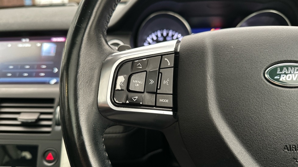 Used Land Rover Discovery Sport 2015 for sale - 76514708: Photo 22