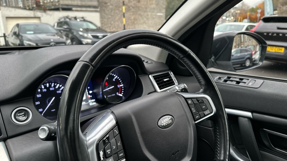 Used Land Rover Discovery Sport 2015 for sale - 76514708: Photo 23