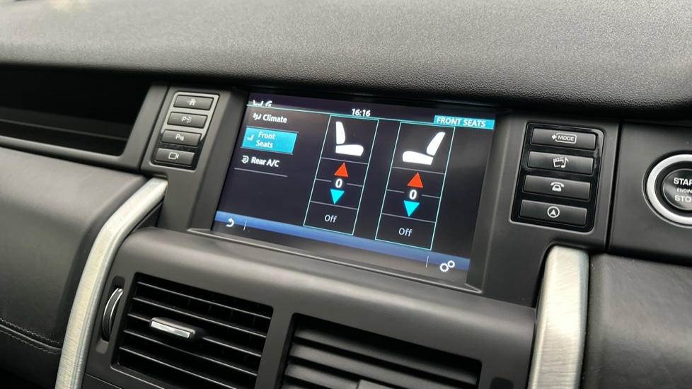 Used Land Rover Discovery Sport 2015 for sale - 76514708: Photo 32