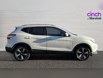 Used Nissan Qashqai 2017 for sale - 77035906: Photo