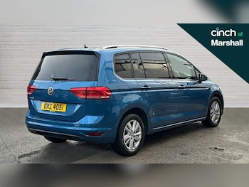 Used Volkswagen Touran 2020 for sale - 76140159: Photo