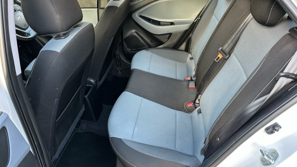 Used Hyundai i20 2016 for sale - 77060716: Photo 14