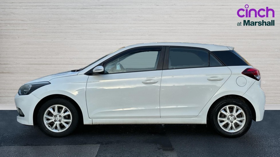 Used Hyundai i20 2016 for sale - 77060716: Photo 6