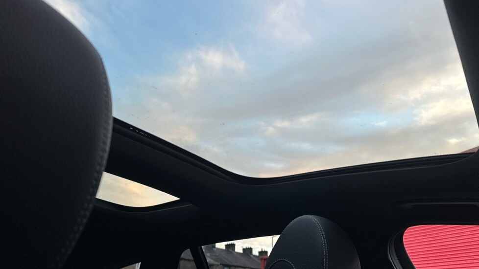 Used Mercedes-Benz E Class 2018 for sale - 76870154: Photo 33