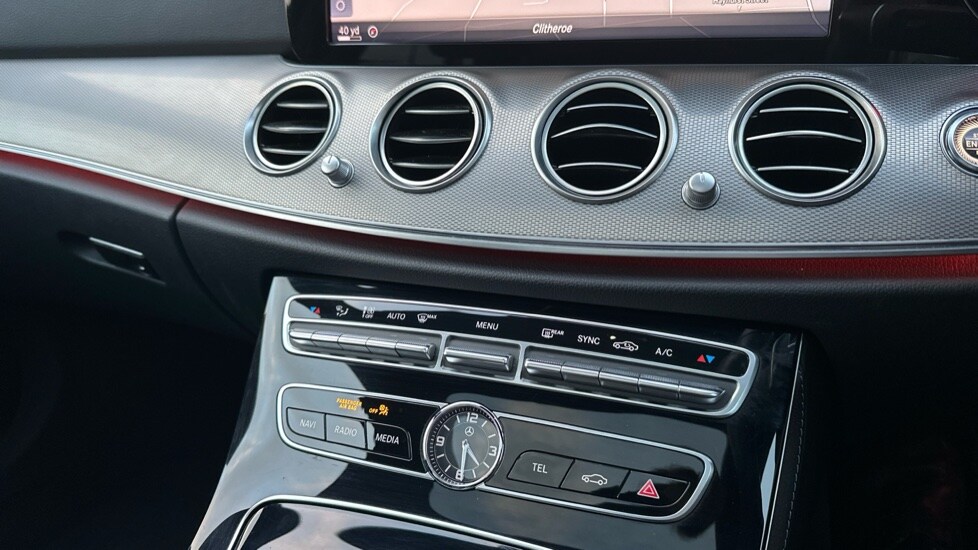 Used Mercedes-Benz E Class 2018 for sale - 76870154: Photo 35