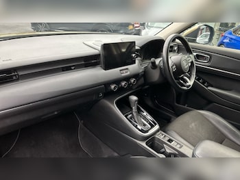 Used Honda HR-V 2021 for sale - 76140362: Photo 2