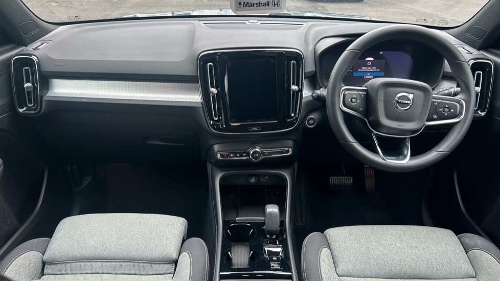 Used Volvo XC40 2023 for sale - 75992736: Photo 11