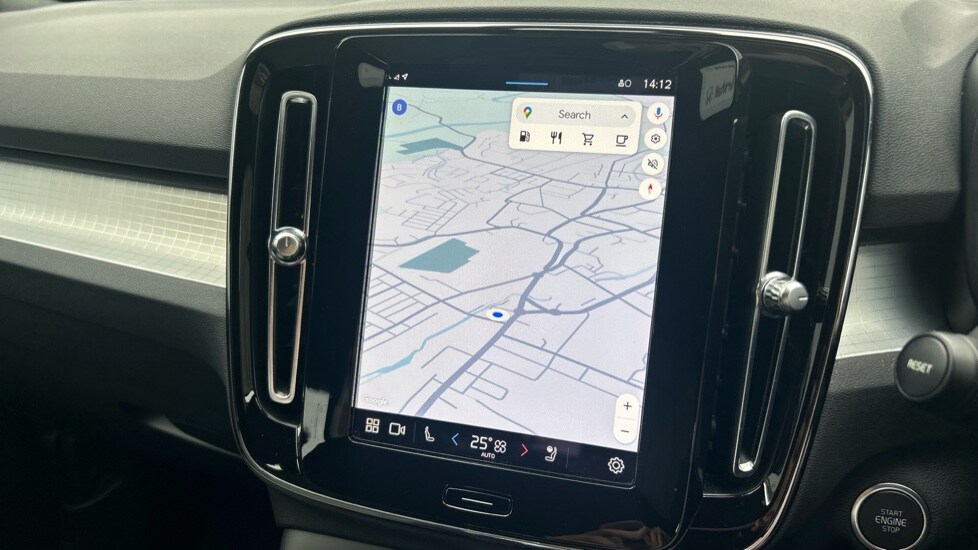 Used Volvo XC40 2023 for sale - 75992736: Photo 24