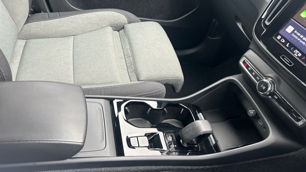 Used Volvo XC40 2023 for sale - 75992736: Photo 25