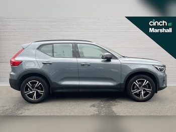 Used Volvo XC40 2023 for sale - 75992736: Photo