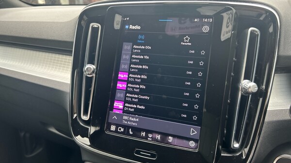 Used Volvo XC40 2023 for sale - 75992736: Photo 32