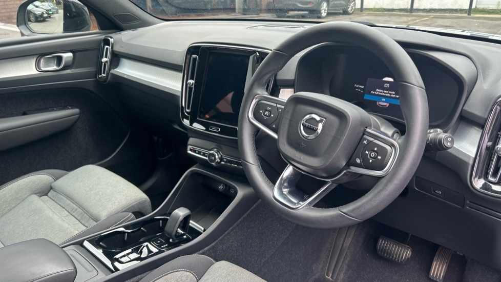 Used Volvo XC40 2023 for sale - 75992736: Photo 9