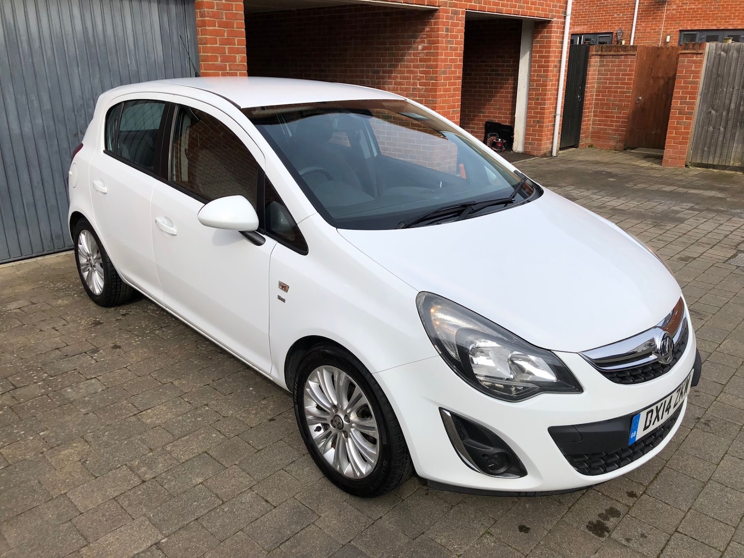 Used Vauxhall Corsa 2014 for sale - 77984143: Photo 2