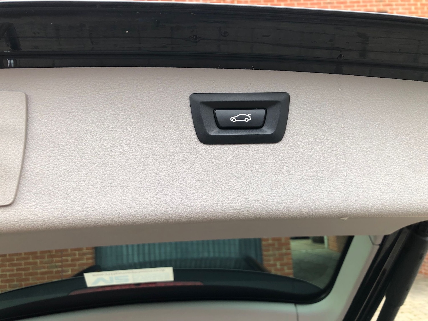 Used BMW 3 Series 2016 for sale - 76343990: Photo 10